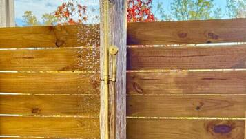 Enceinte de lâhĂ©bergement