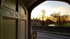 A toll house sign on a green door. - Kingfisher Suite - Two-bed Private Apartment (Stamford)