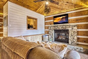 Interior - A Timber Hideaway, Cozy Cabin Retreat in the Smokies – Comfort & Fun for All! (Sevierville)