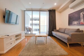 TV - Amyra Residences on Rowlands Place (Adelaide)