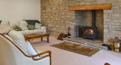 3 bedroom accommodation in Lydney