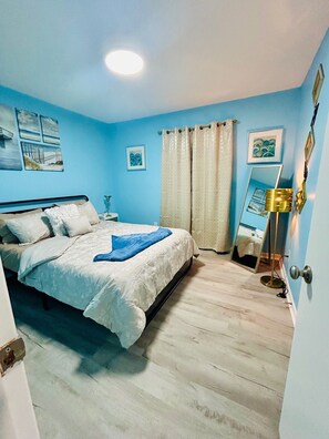 3 bedrooms, desk, travel cot, free WiFi