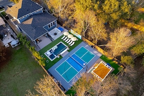 Exterior - Vinyl Vault: Pickleball, Pool, Playground, Poker by Hello Hideout (Austin)
