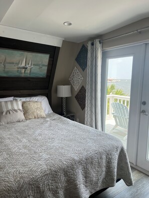 3 soverom, skrivebord, strykejern/-brett og wi-fi