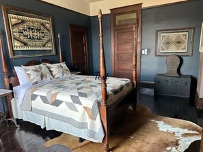 1 bedroom, WiFi, bed sheets - The Native Suite w/ Private Full Bath (Mount Pleasant)