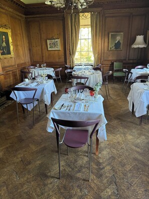 Restaurant - The Rowley Manor Hotel (Cottingham)