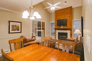 Living area - Multi Resorts at Lift Lodge (Park City)