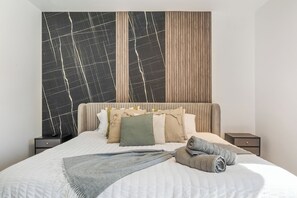 6 habitaciones, tabla de planchar con plancha y wifi gratis
