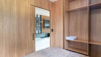 Apartamento | 1 quarto, espaço de trabalho para notebook, Wi-Fi de cortesia