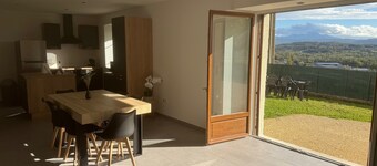 Leonora country house