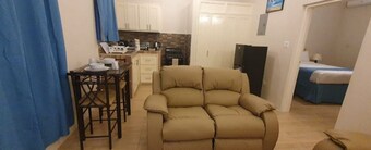 Located in center of Ocho Rios, few steps from the beach and Dunn's River Falls.