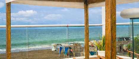 Beach/ocean view