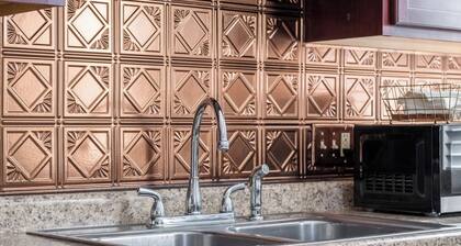 Walkable Historic Home (FREE Bikes to use)