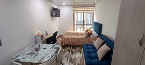 1 Schlafzimmer, Schreibtisch, Bügeleisen/Bügelbrett, WLAN