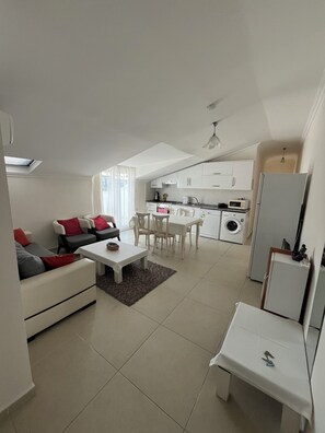 Family Apartment, 2 Bedrooms, Non Smoking, Kitchenette | Private kitchen | Full-sized fridge, microwave, oven, stovetop - Begonvil Garden Apart (Fethiye)