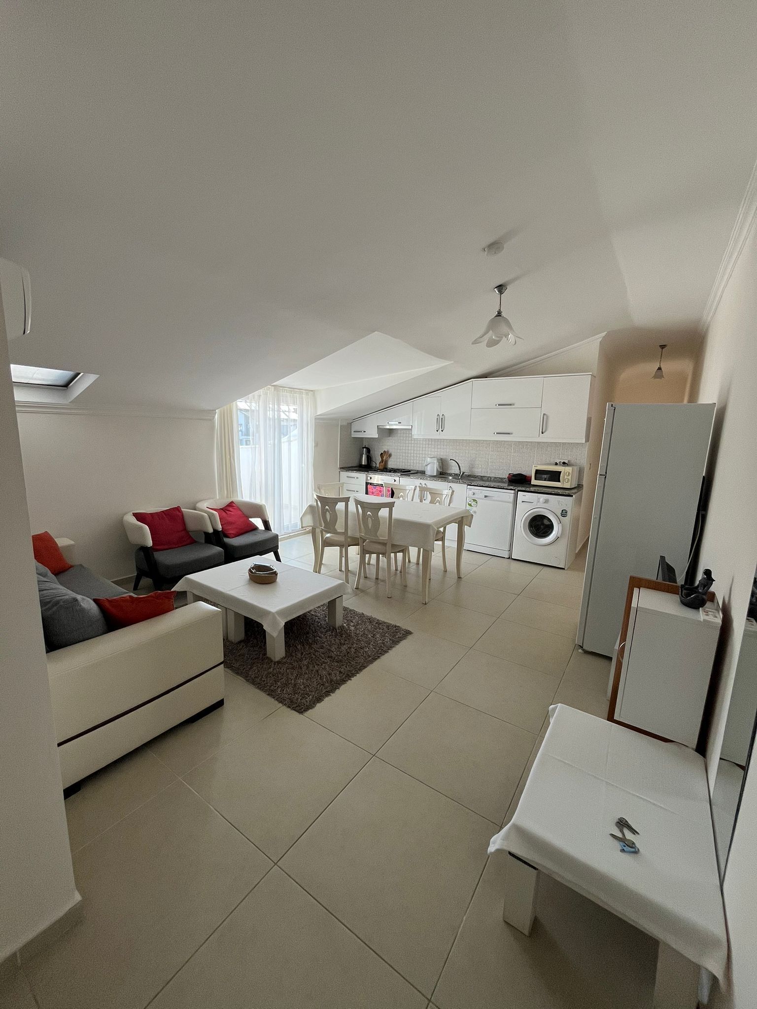 ファミリー アパートメント 2 ベッドルーム 禁煙 簡易キッチン |  セーフティボックス (室内)、ノートパソコン用作業スペース、防音設備、アイロン / アイロン台