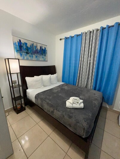 Cozy house near SJ w/ light 24/7