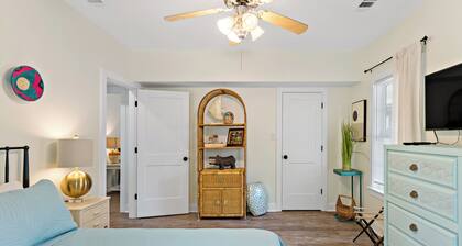 Your Ultimate Coastal Retreat! 5 bedroom, 4 bathroom home in Murrells Inlet, SC!