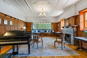 Interior - Spacious heritage home (Moonee Ponds)