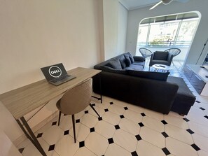 Apartment, 3 Schlafzimmer, barrierefrei, Gartenblick | Wohnzimmer