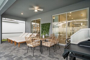 Outdoor dining - Last Minute Disney! Private Pool, Game Room & Themed Bedrooms. Book Now! #116021 (Orlando)