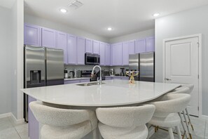 Fridge, microwave, oven, stovetop - Last Minute Disney Getaway! Luxury Villa with Private Pool & Game Room. Book Now! #121831 (Orlando)