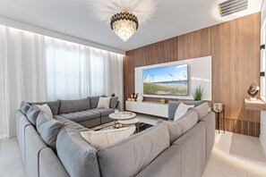 Smart TV