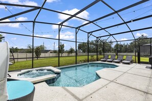Beheizter Pool