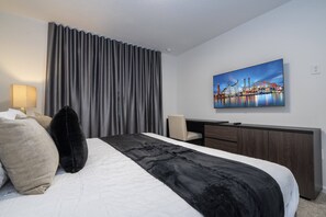 9 bedrooms, iron/ironing board, WiFi, bed sheets - Last Minute Disney! Private Pool, Game Room & Themed Bedrooms. Book Now! #125777 (Orlando)