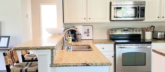 Cozy 3-bedroom house with WiFi, AC in awesome Jacksonville