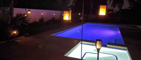 حمّام سباحة خارجي، حمّام سباحة مُدفَّأ