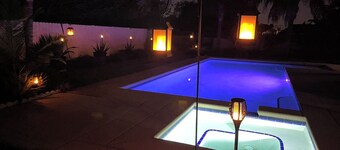 Casa Colibrí
UltraWIFI, HOTTUB, POOL, PLAYPEN, 2KING BEDS, MULTI FAMILY FRIENDLY