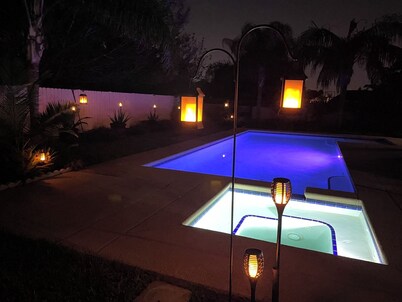 Casa Colibrí
UltraWIFI, HOTTUB, POOL, PLAYPEN, 2KING BEDS, MULTI FAMILY FRIENDLY