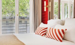 3 bedrooms, desk, iron/ironing board, free WiFi - A PARISIAN LUXURY, STEPS AWAY FROM LUXEMBOURG & ICONIC ODEAN - SAINT GERMAIN  (Paris)