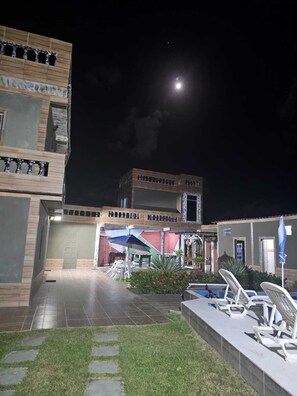 Property grounds - Vacation home on Linha Verde (Swimming pool, Games room, Gourmet space. (Entre Rios)