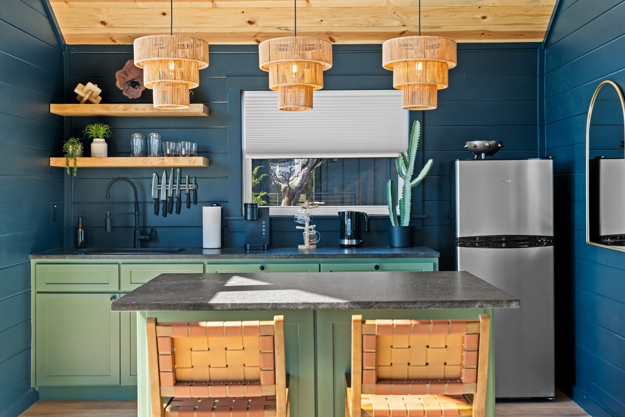 Mini-fridge, oven, cookware/dishes/utensils