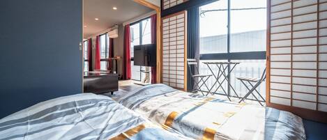 1 bedroom, desk, free WiFi, bed sheets