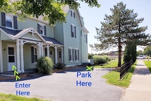 Exterior - Walkable Cozy Downtown Studio  (FREE Bikes to use) (Columbus)