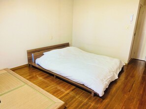 1 chambre, bureau, Wi-Fi gratuit, draps fournis