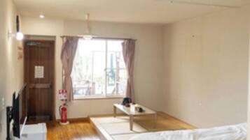 1 chambre, bureau, Wi-Fi gratuit, draps fournis