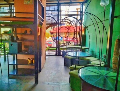 Hotel MM Inn - The Clock Tower Cafe