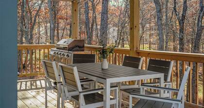 Stephen Way by Avantstay Hot Tub + Game Room Albrightsville
