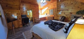 4 chambres, bureau, fer et planche à repasser, lit parapluie