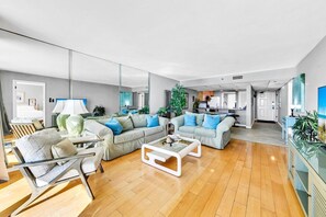 Condo, 1 King Bed with Sofa bed (Edgewater Tower 3-1104) | Living area