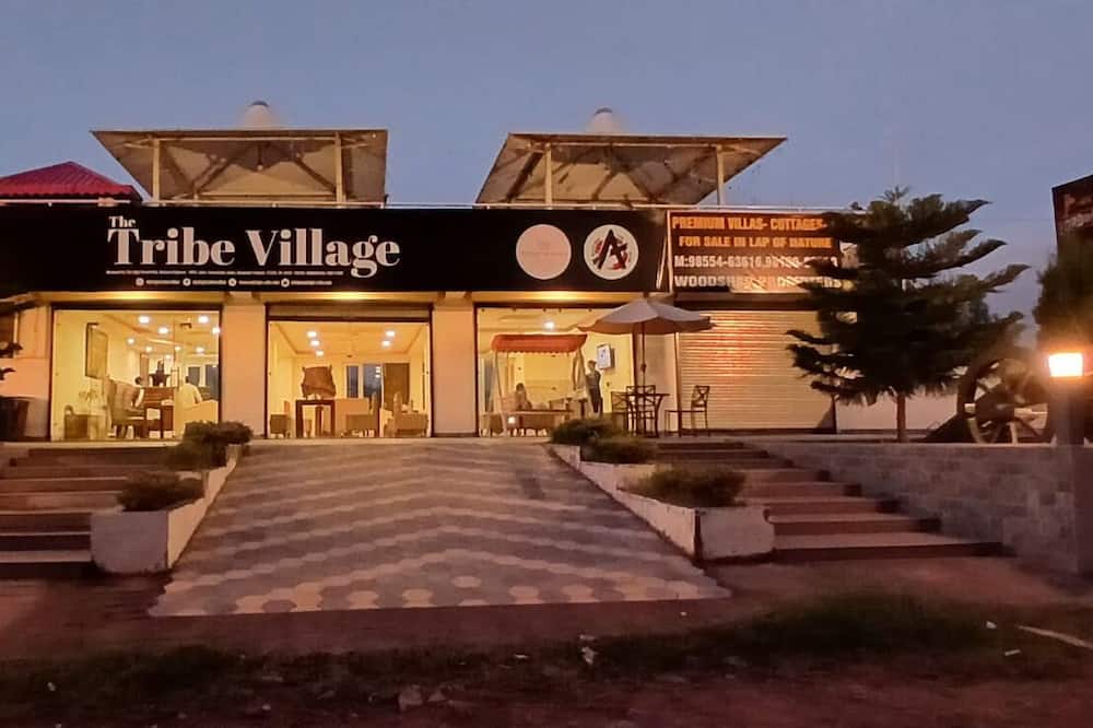 The Tribe Village - Lakhoti