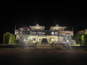 Fachada de la propiedad
