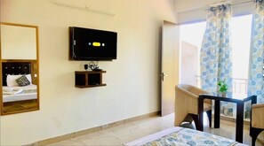 Comfort Double Room | 1 bedroom, desk