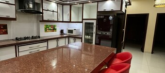 Avaron 3 Bedroom Executive Apartment