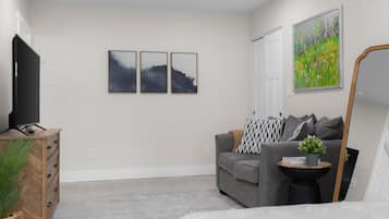 1 bedroom, desk, iron/ironing board, free WiFi