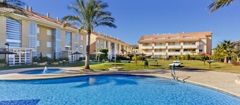 Charming 2-bedroom apartment with WiFi, AC in fantastic Platja de l'Arenal